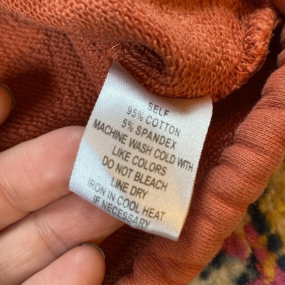 NIA Cropped Drawstring Sweatshirt - Picture 4 of 4